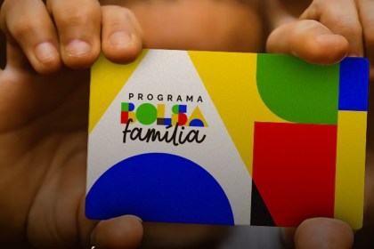 2 milhões de famílias podem perder Bolsa Família — Dinheiro. Suspensão imediata do Bolsa Família: governo confirm