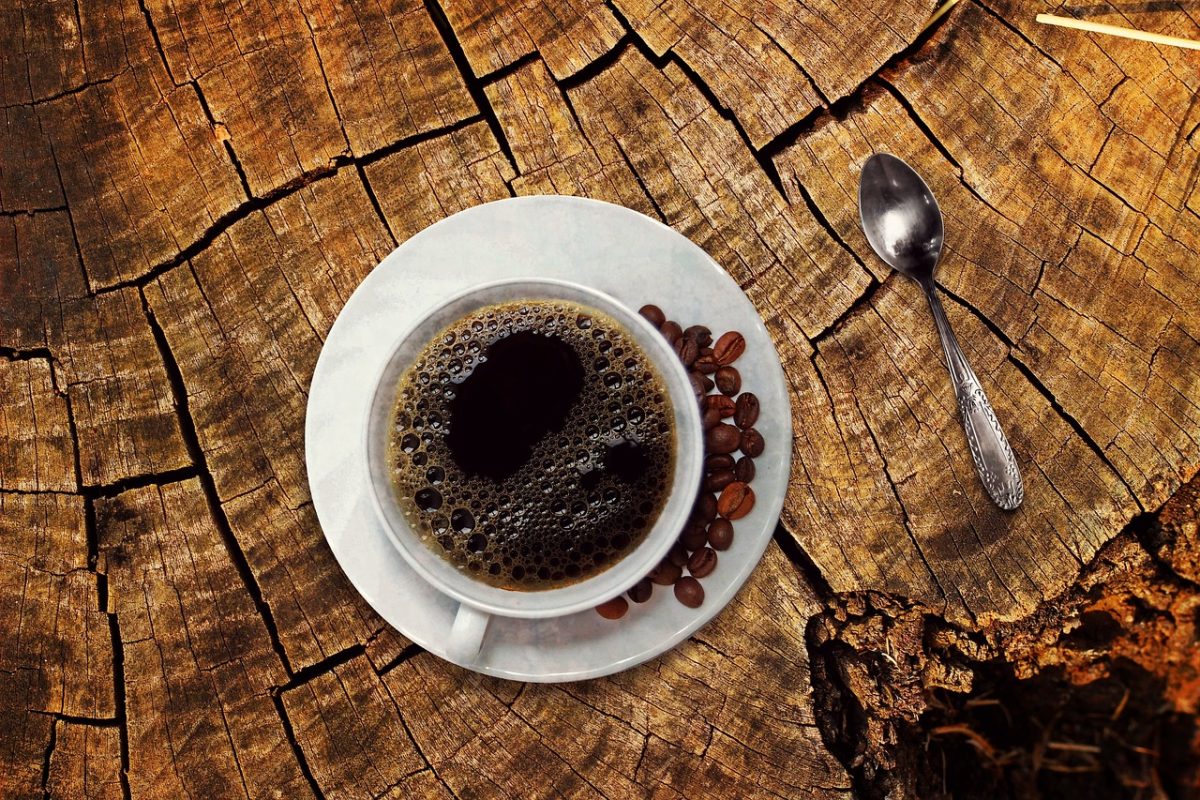 Acordou e tomou café? Isso pode ser extremamente prejudicial para o seu dia