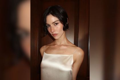 Corte de cabelo dos anos 90 vira tendência novamente em 2026