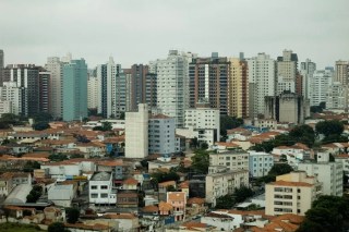 IBGE: População brasileira cresce 0,37% e chega a 214,2 milhões em 2026