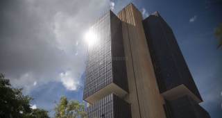 Tesoura maior: XP muda projeções para Selic em 2026; veja como ficaram os números