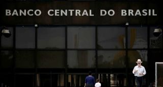 Economistas projetam inflação mais baixa em 2026 e só mais um corte na Selic; confira o Focus desta segunda-feira (14)