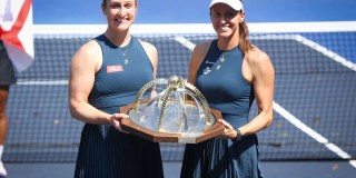 Luisa Stefani conquista bicampeonato do SP Open nas duplas