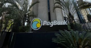 Pagbank (PAGS34) quer distribuir total de R$ 2 bilhões em dividendos em 2027 e 2028, anuncia recompra