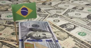 Petróleo segue no radar em dia de inflação e Datafolha no Brasil; Ibovespa em dólar cai nesta sexta-feira (11)
