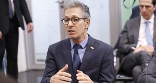 Zema defende reforma tributária regulamentada e redução de impostos