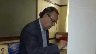 Augusto Cury vota em Colina e diz que brasileiro pode “conquistar o direito de sonhar”