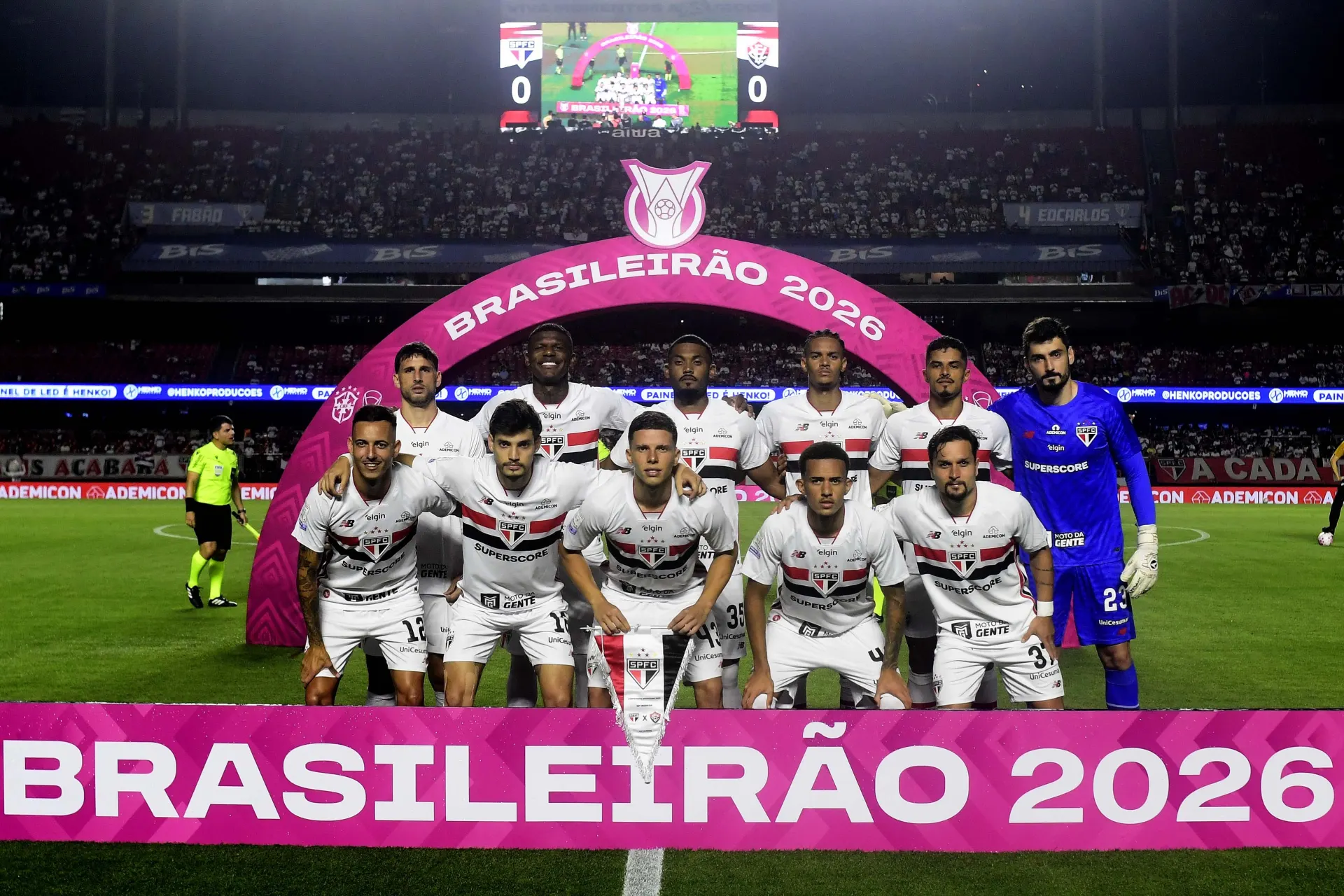 Calleri marca duas vezes, e Lucas Moura volta bem em vitória do São Paulo