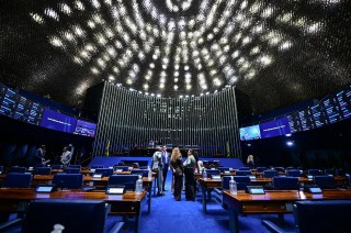 Davi Alcolumbre marca votação da PEC da escala 6x1 para quarta-feira