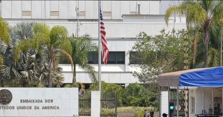 EUA suspendem atendimento presencial em representações no Brasil