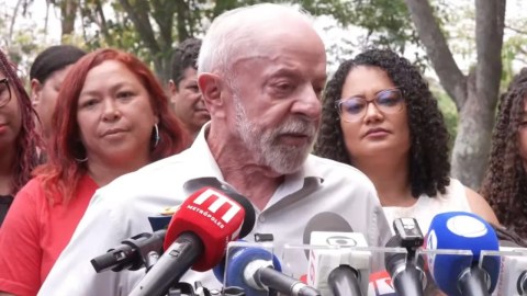 Lula questiona atuação do TSE em caso de canal de WhatsApp ligado à campanha