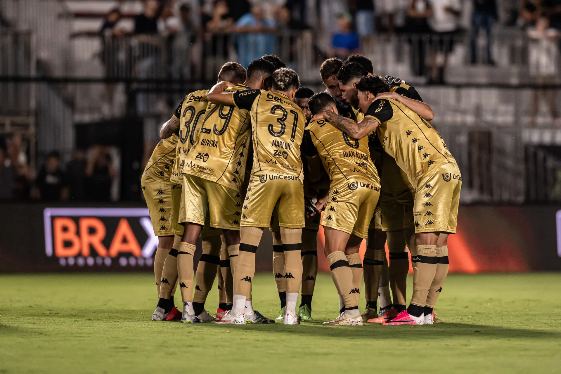 Thiago Couto se destaca, e Sport vence Athletic-MG por 2 a 1 fora de casa